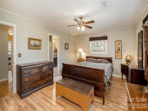 54 Bear Rock Loop Road Hendersonville NC 28739