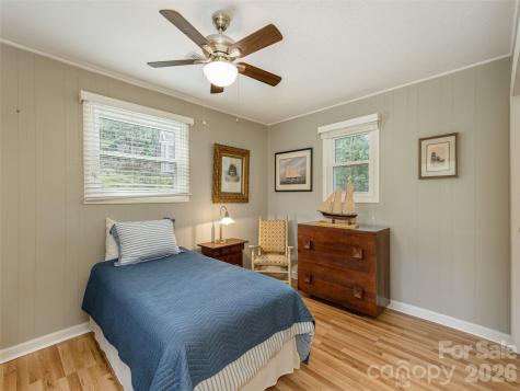 54 Bear Rock Loop Road Hendersonville NC 28739