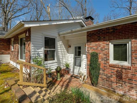 54 Bear Rock Loop Road Hendersonville NC 28739