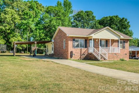 1704 Williams Circle Lancaster SC 29720