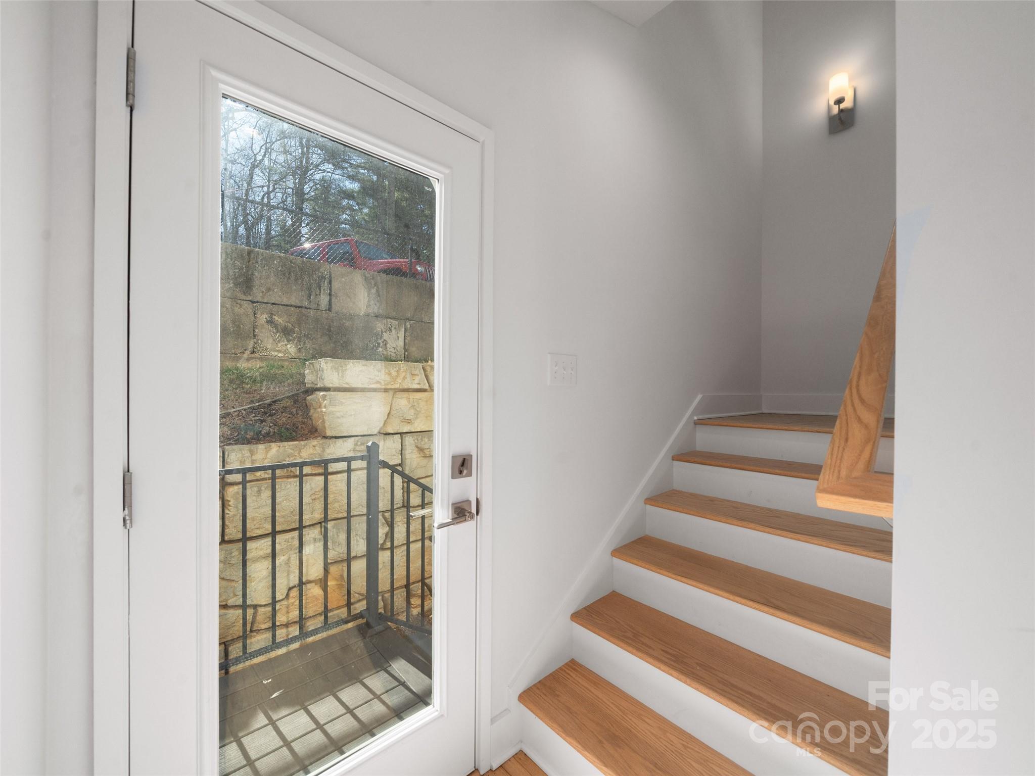 55 Skyvue Court Saluda NC 28773