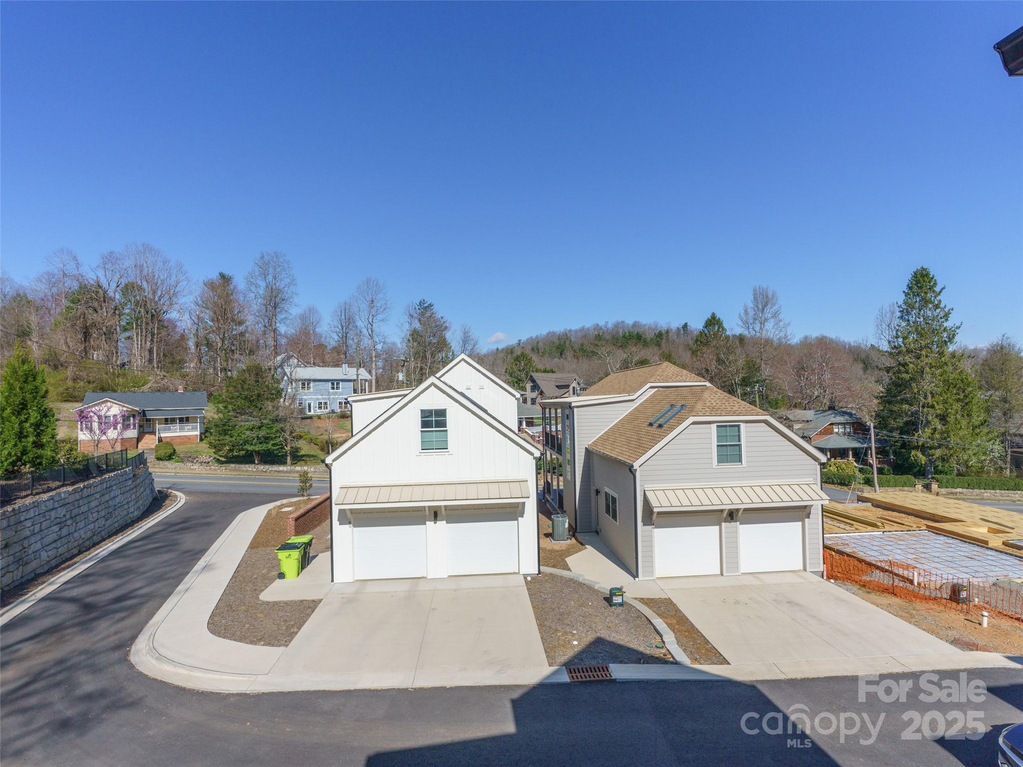 55 Skyvue Court Saluda NC 28773