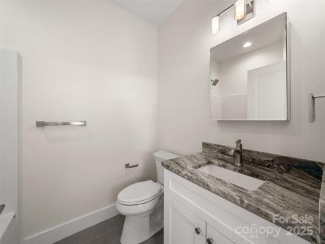 55 Skyvue Court Saluda NC 28773