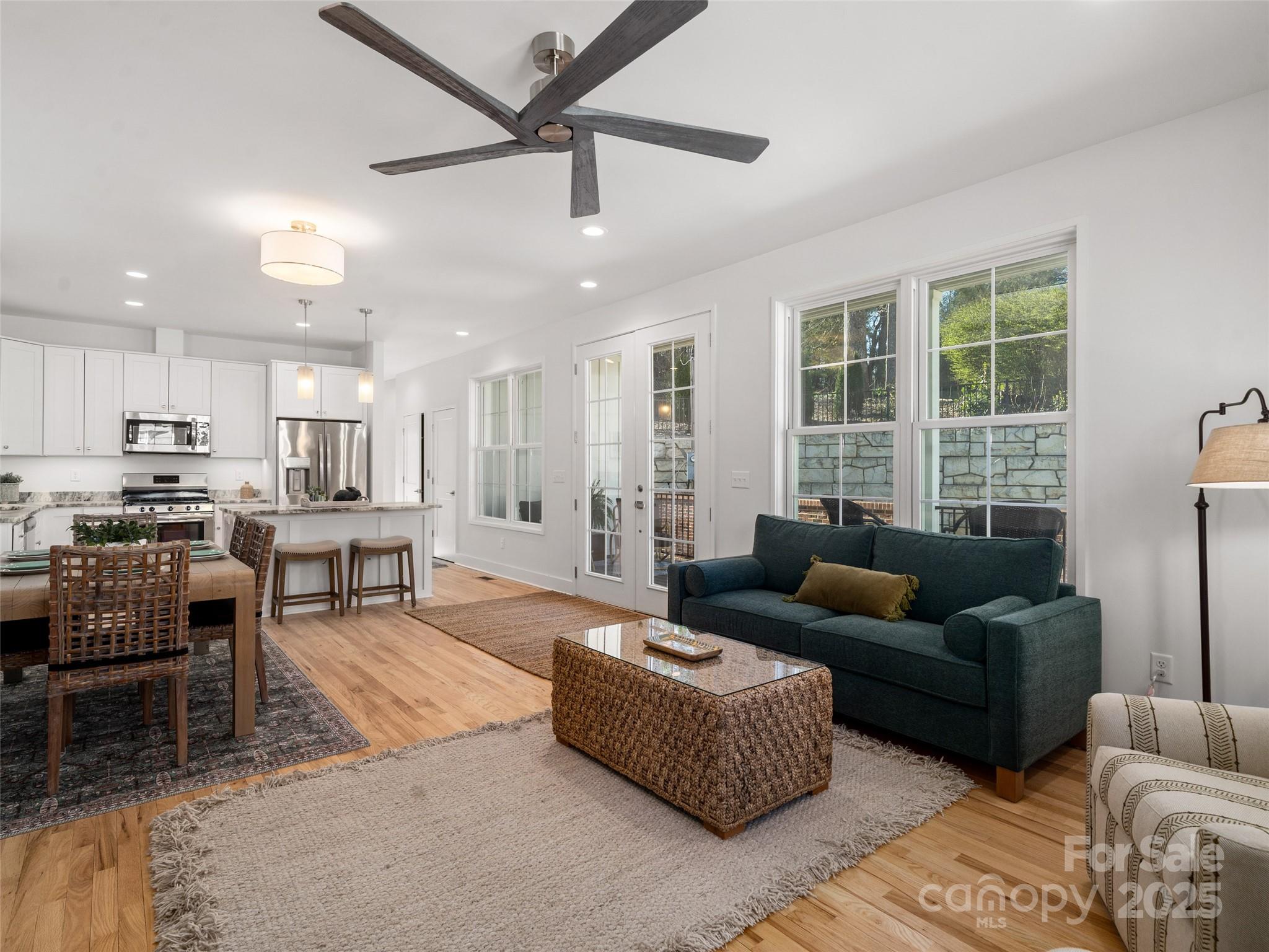 55 Skyvue Court Saluda NC 28773