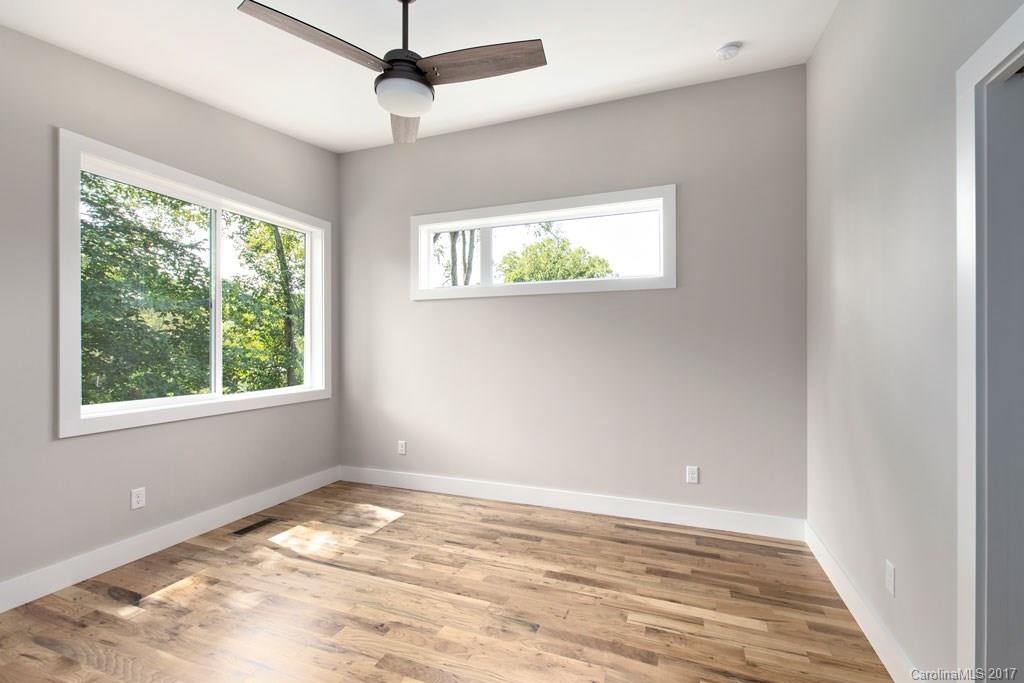 26 Mauricet Lane Asheville NC 28806
