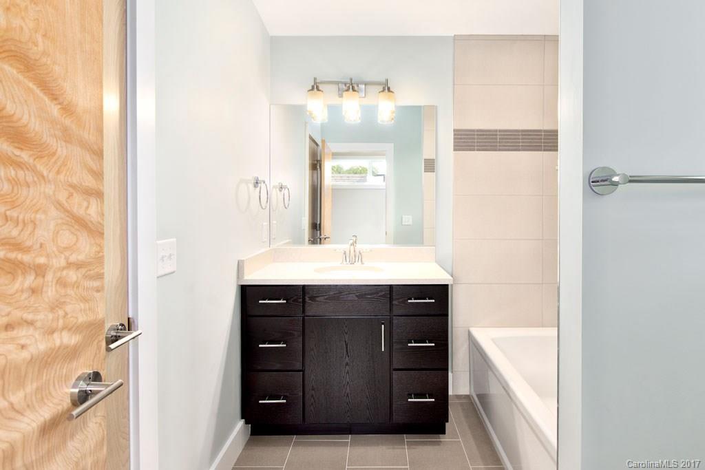 26 Mauricet Lane Asheville NC 28806