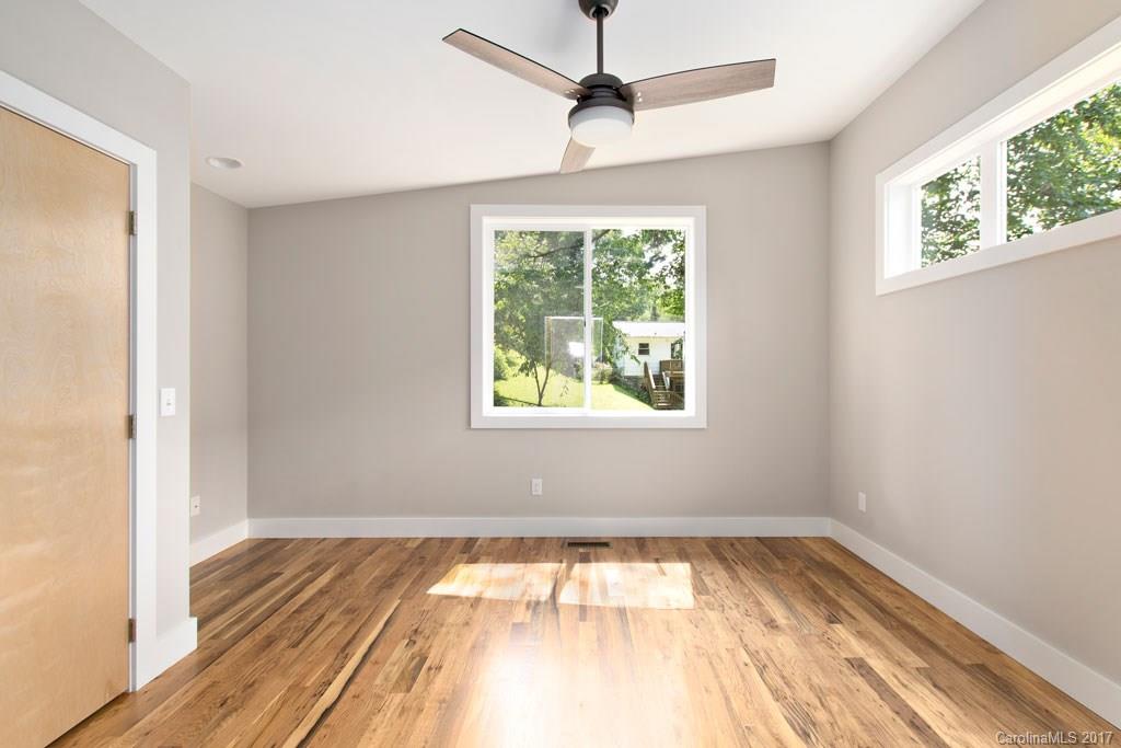 26 Mauricet Lane Asheville NC 28806