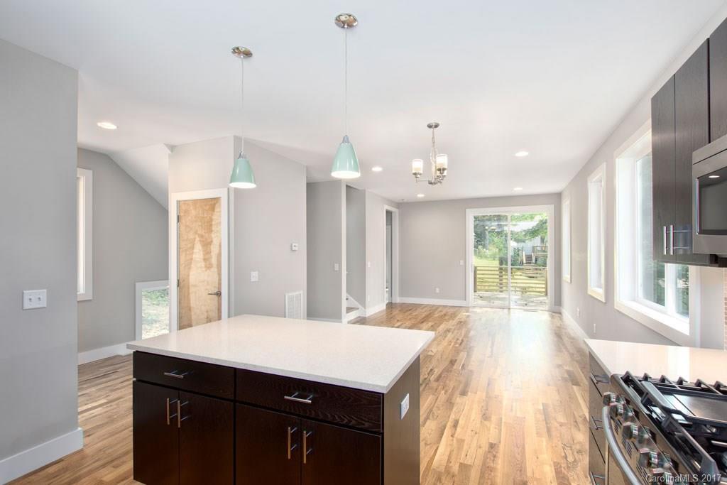26 Mauricet Lane Asheville NC 28806