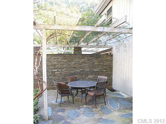 636 Llewellyn Place Charlotte NC 28207