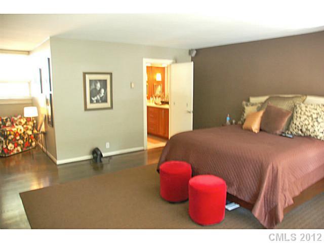 636 Llewellyn Place Charlotte NC 28207