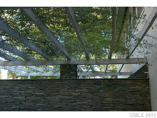636 Llewellyn Place Charlotte NC 28207