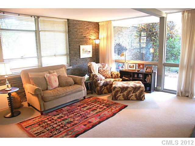 636 Llewellyn Place Charlotte NC 28207