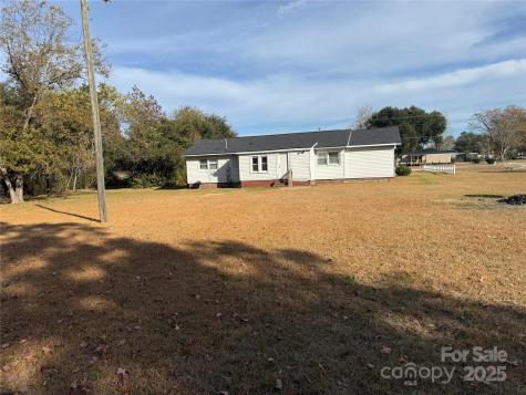 305 Tec Road Cheraw SC 29520