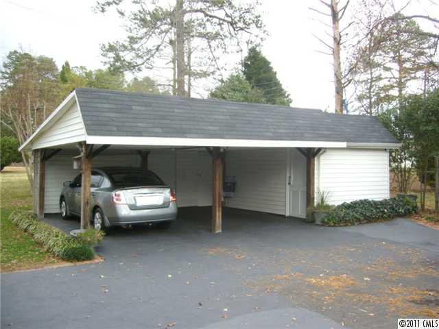 1716 Balfour Lane Charlotte NC 28216