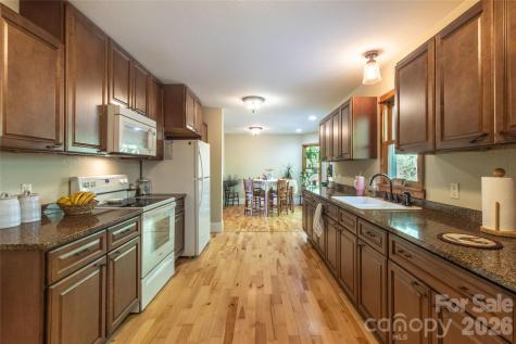 219 Sandalwood Drive Whittier NC 28789