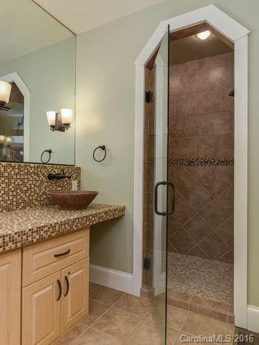 5 Williamette Circle Weaverville NC 28787