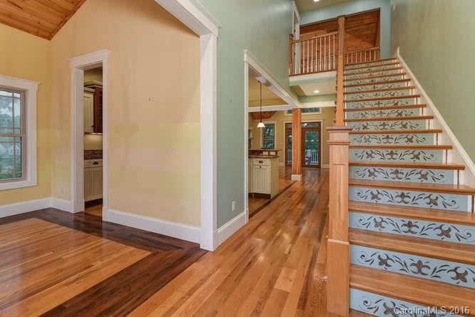 5 Williamette Circle Weaverville NC 28787