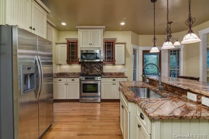 5 Williamette Circle Weaverville NC 28787
