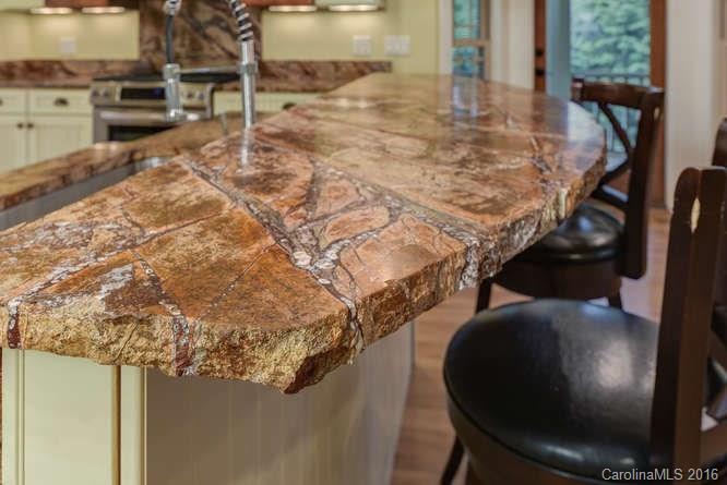 5 Williamette Circle Weaverville NC 28787