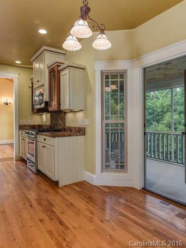 5 Williamette Circle Weaverville NC 28787