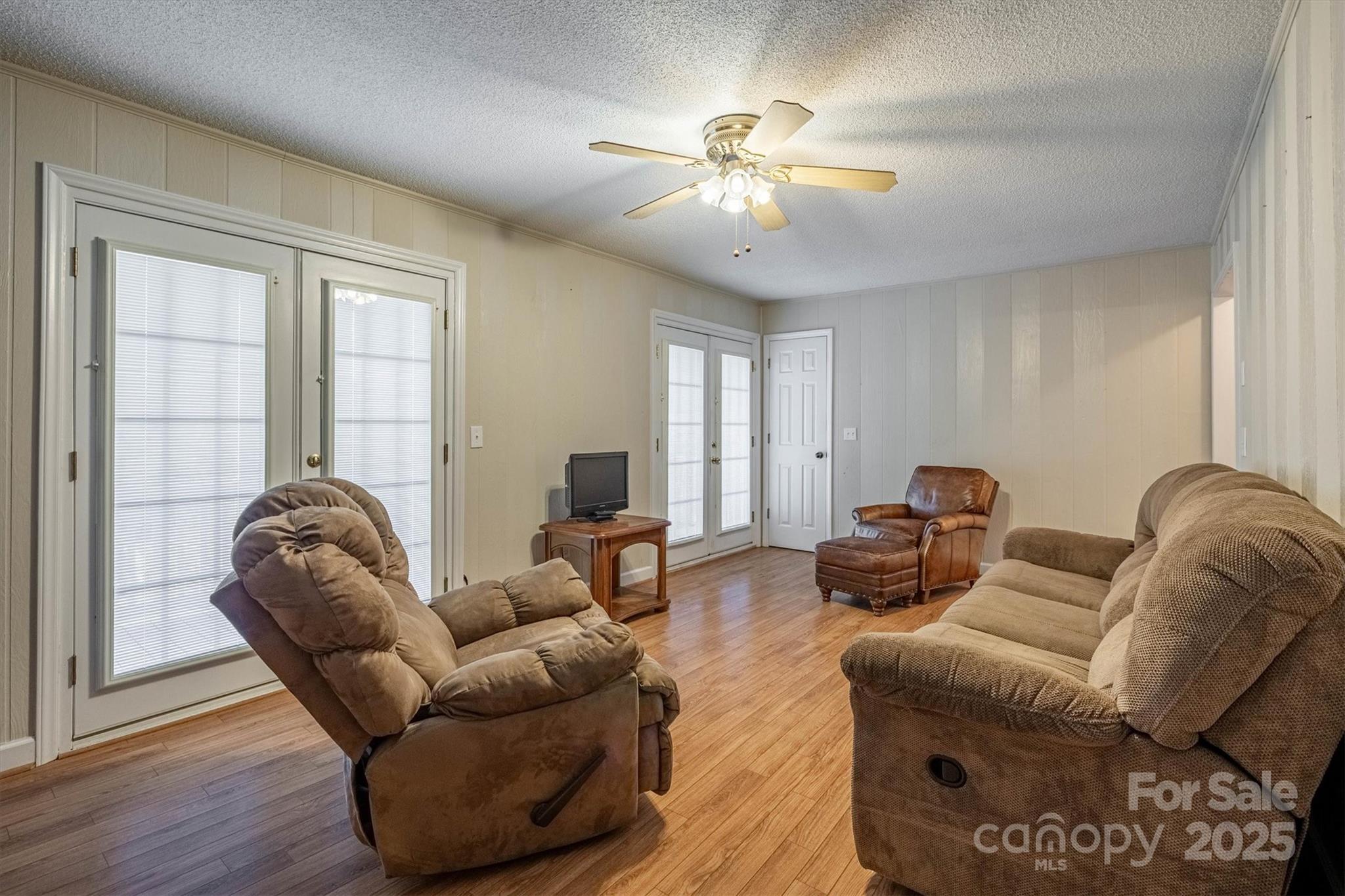 2196 Uphill Lane Lenoir NC 28645