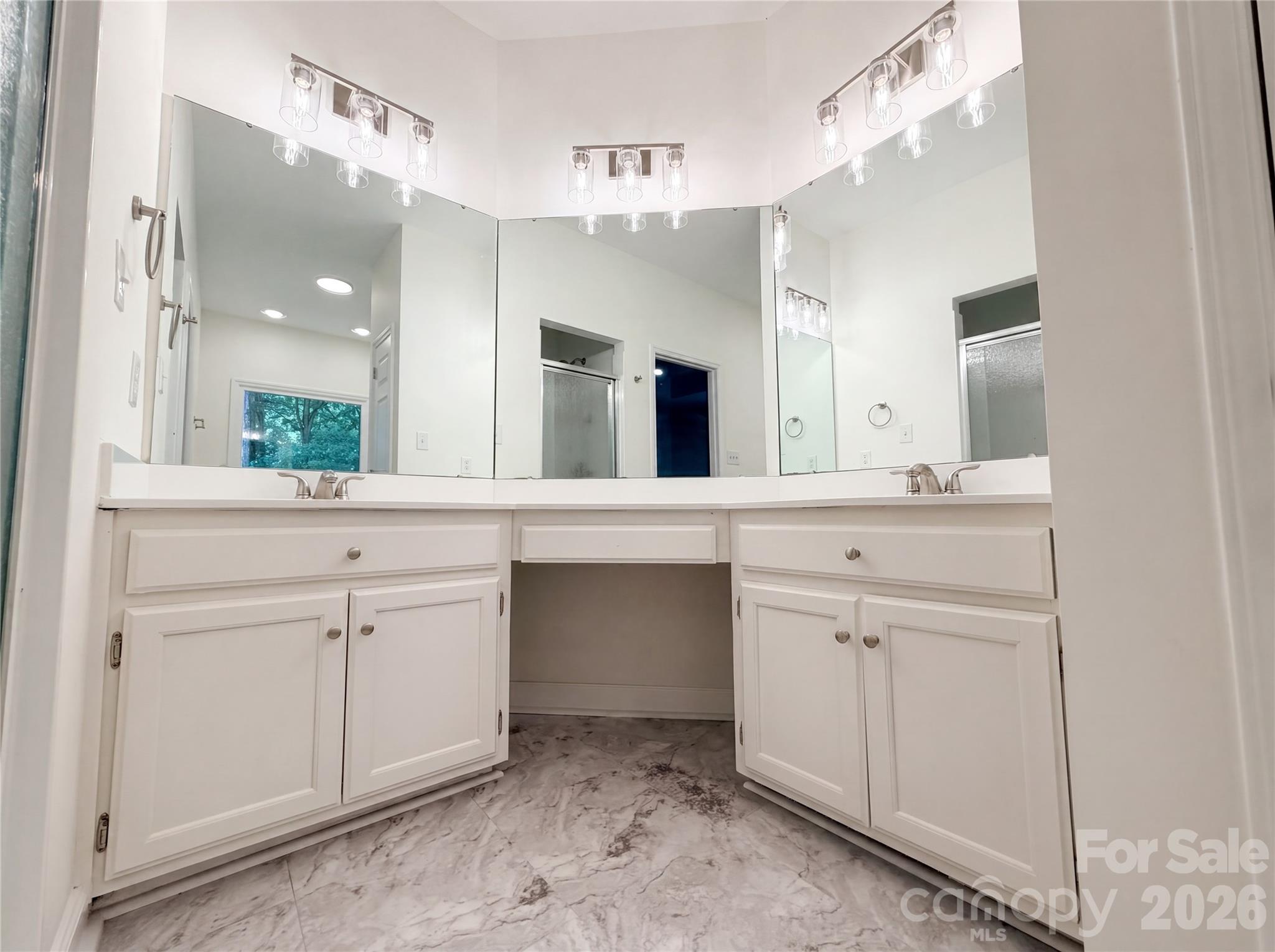 5908 Bookbinders Lane Charlotte NC 28270