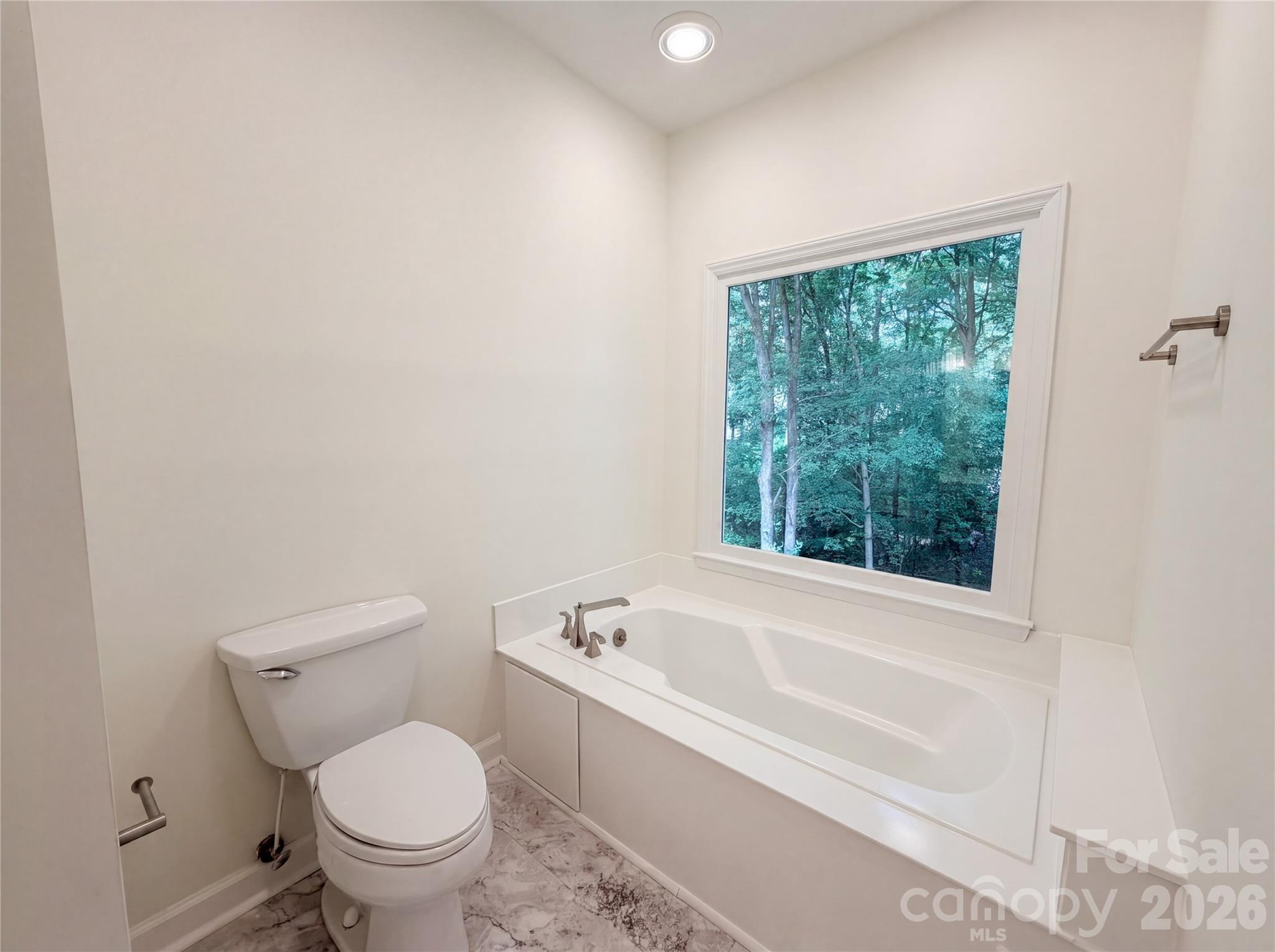 5908 Bookbinders Lane Charlotte NC 28270