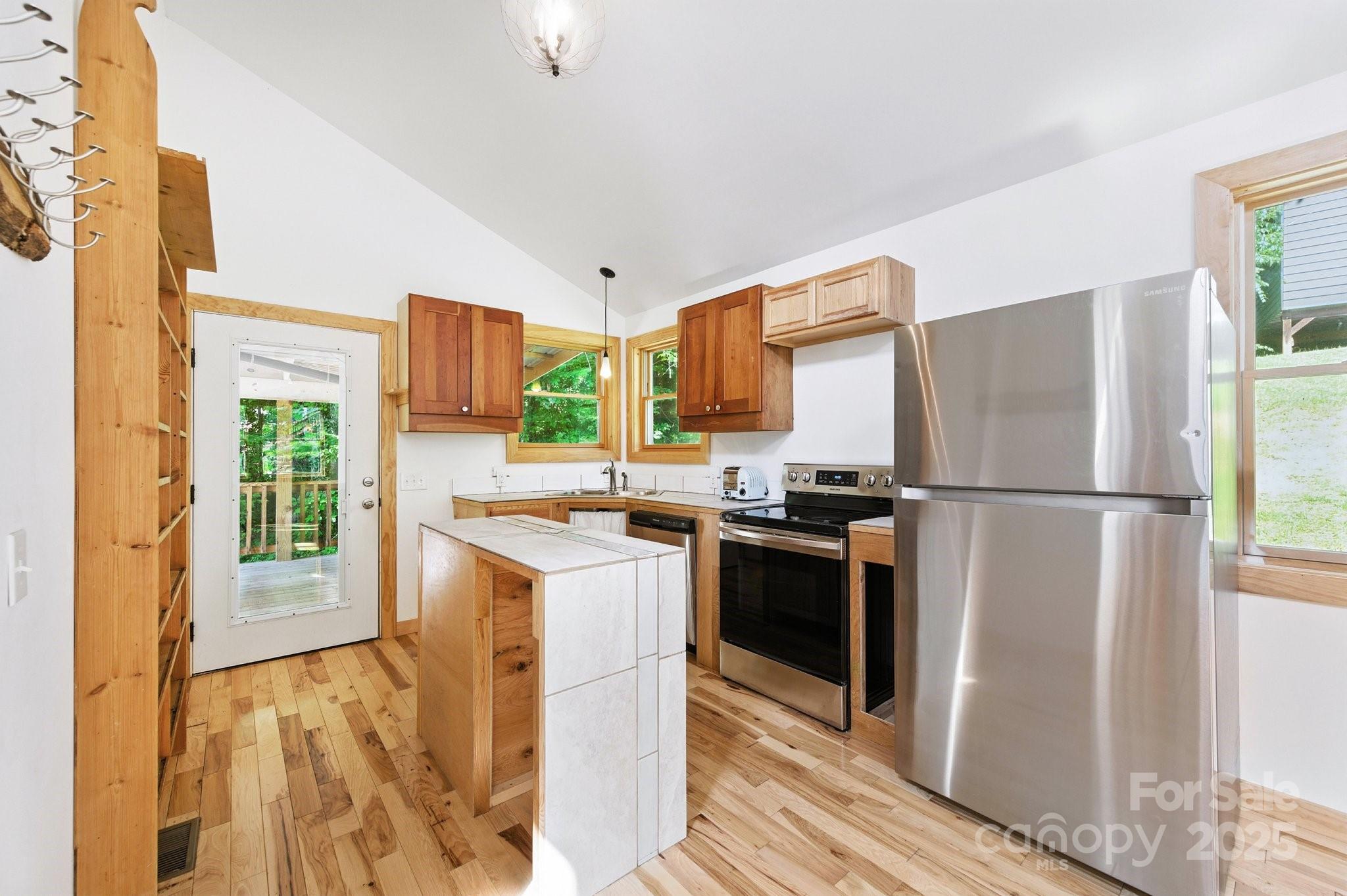 109 Azalea Avenue Swannanoa NC 28778