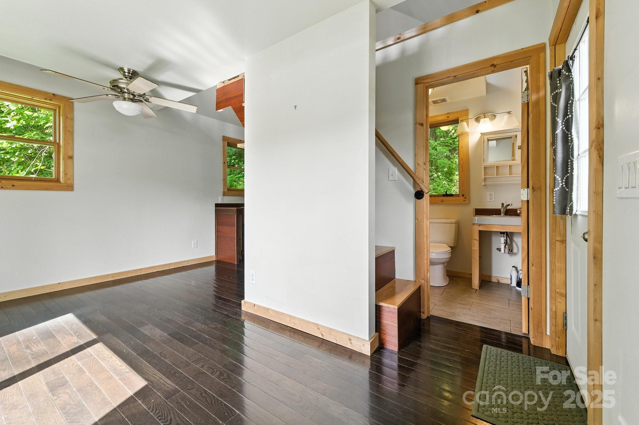 109 Azalea Avenue Swannanoa NC 28778