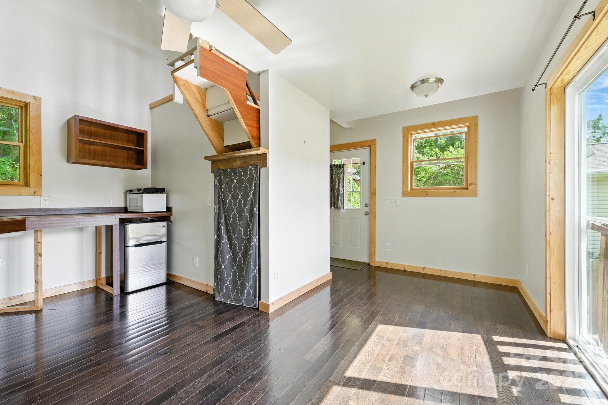 109 Azalea Avenue Swannanoa NC 28778