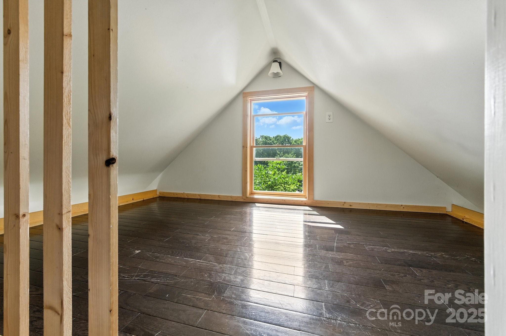 109 Azalea Avenue Swannanoa NC 28778