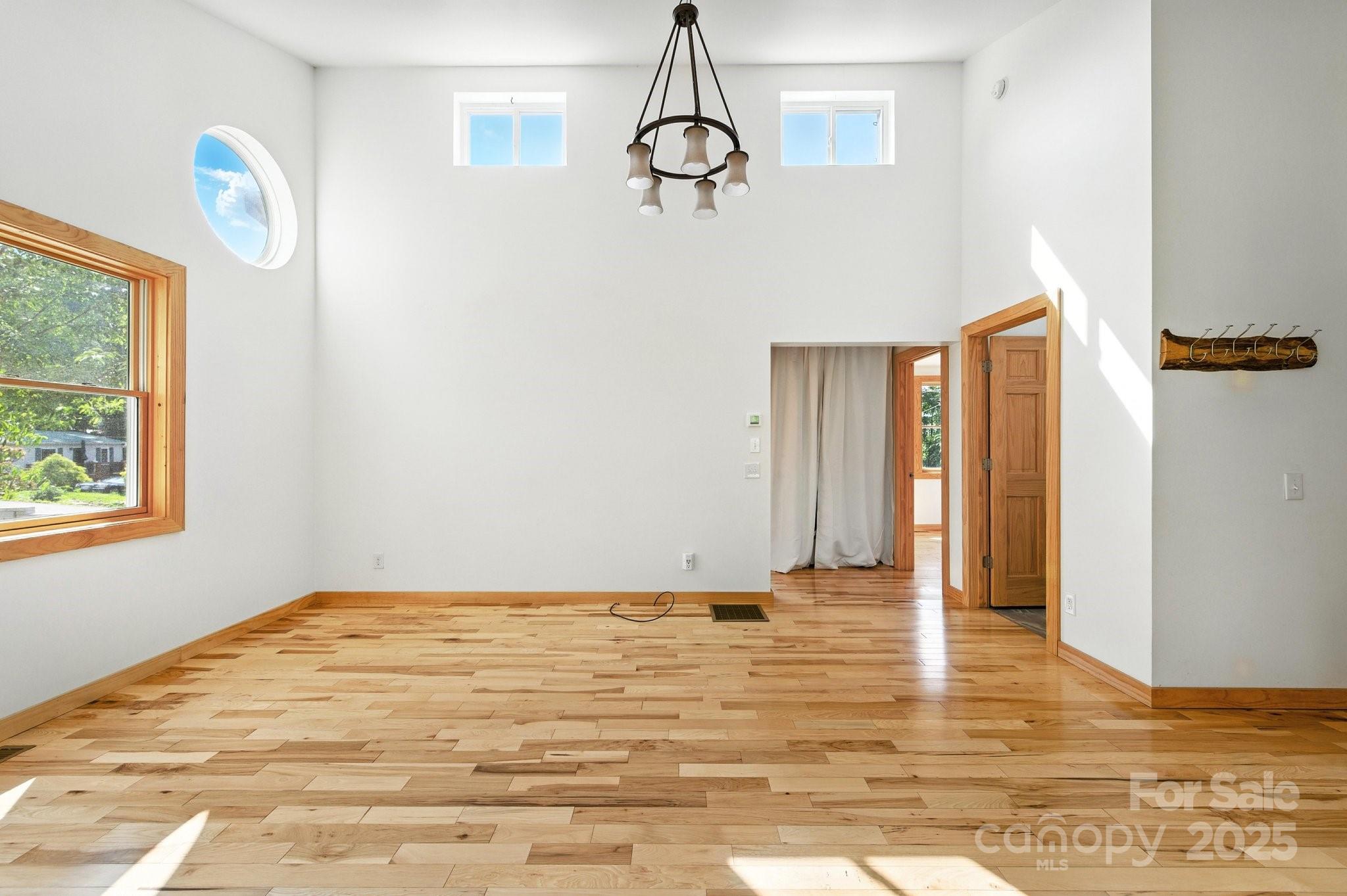 109 Azalea Avenue Swannanoa NC 28778