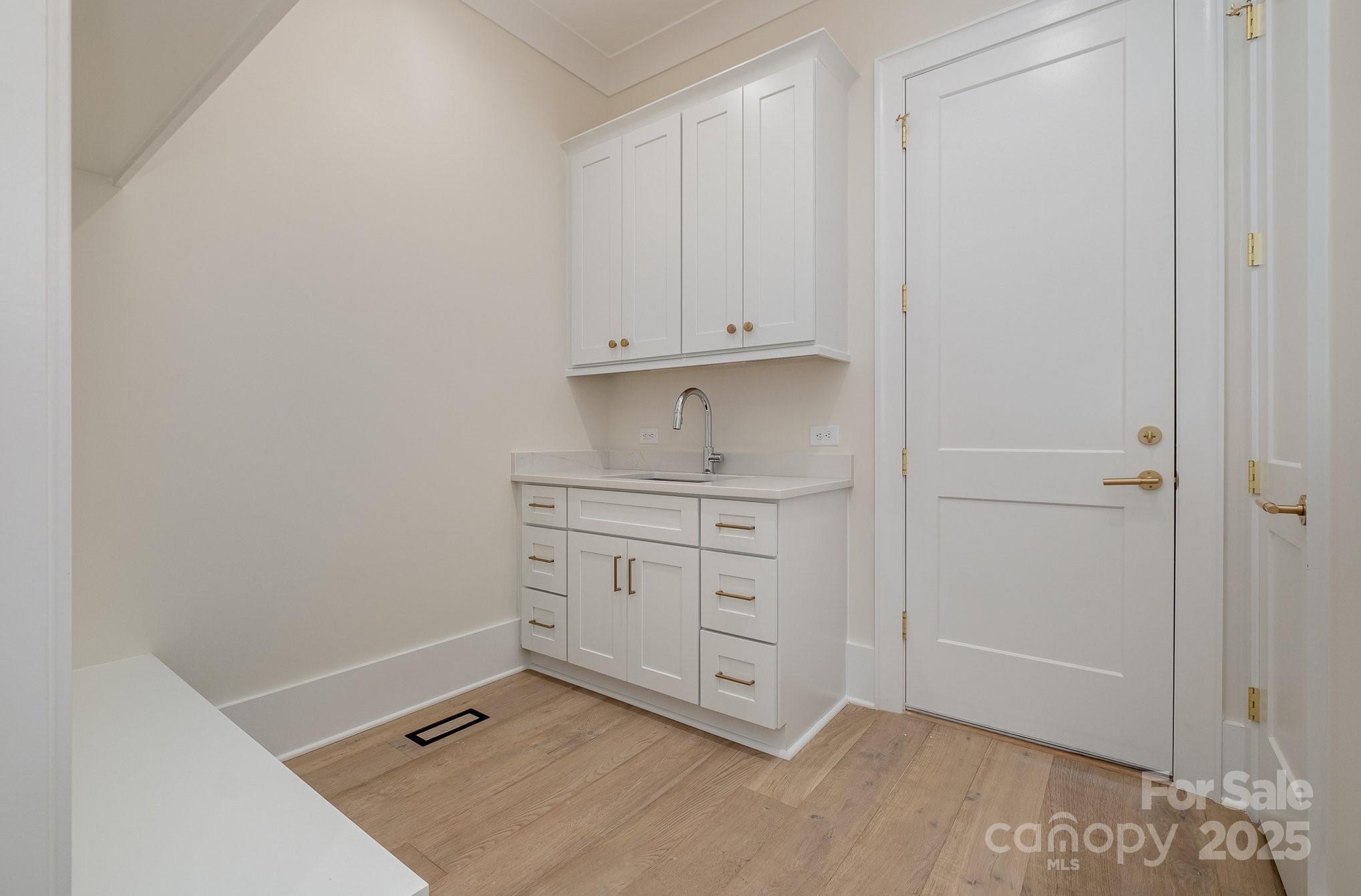 2926 Sharon View Road Charlotte NC 28210