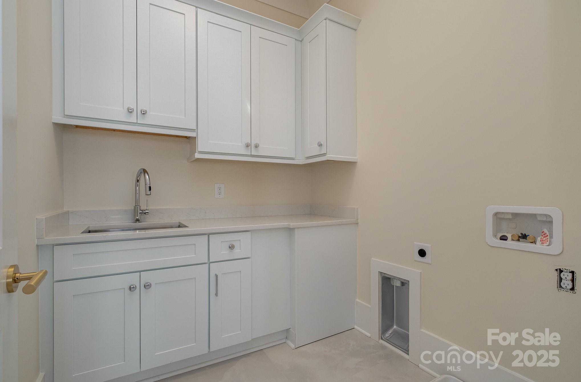 2926 Sharon View Road Charlotte NC 28210