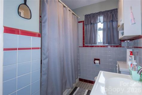 214 N North Dakota Street Charlotte NC 28216