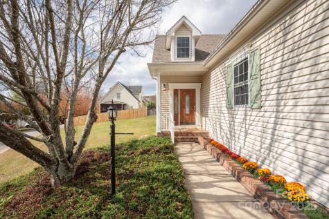 8 Sweet Gum Drive Asheville NC 28805