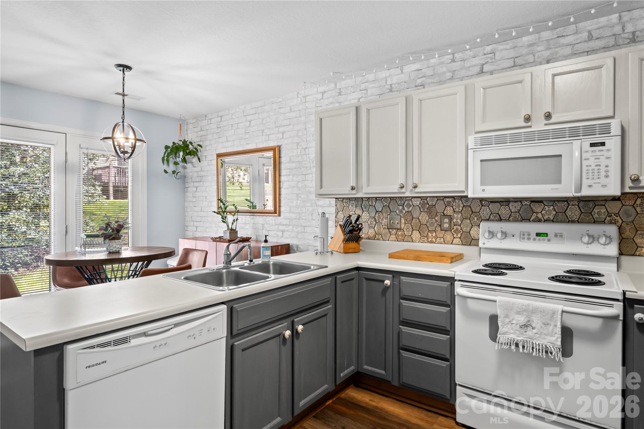 43 Stafford Court Fletcher NC 28732
