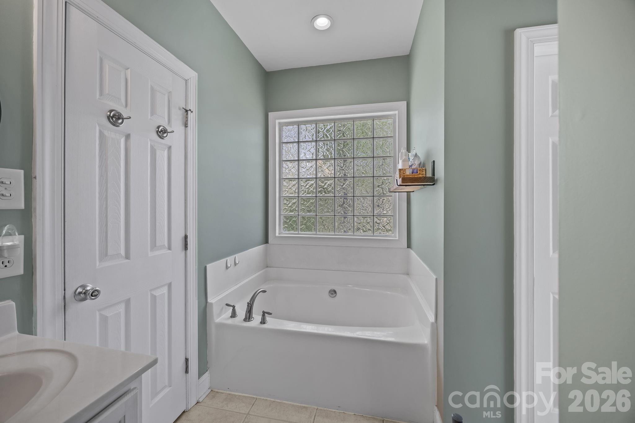 1667 Warwick Court Lincolnton NC 28092
