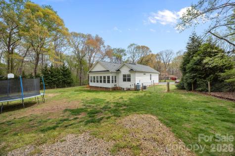 1667 Warwick Court Lincolnton NC 28092
