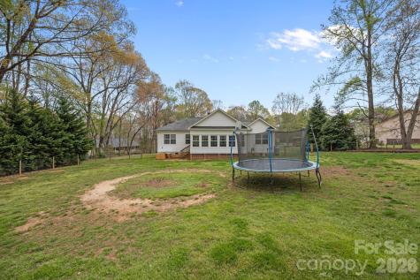 1667 Warwick Court Lincolnton NC 28092
