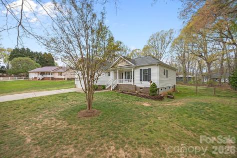 1667 Warwick Court Lincolnton NC 28092