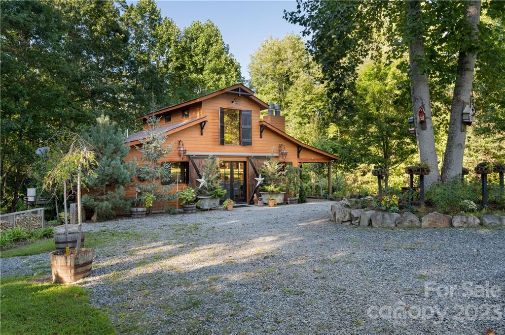649 Morgan Hill Road Fairview NC 28730