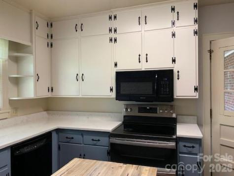 811 Hilton Street NE Lenoir NC 28645