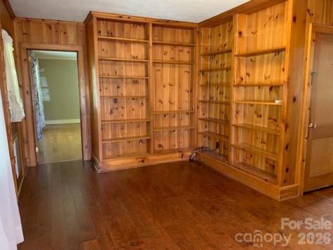 811 Hilton Street NE Lenoir NC 28645
