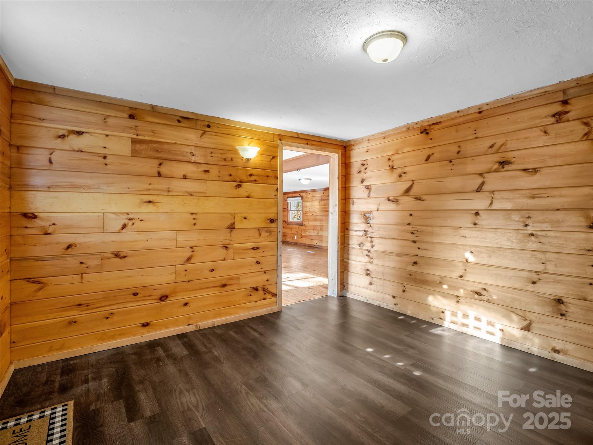 3620 Howard Gap Road Saluda NC 28773