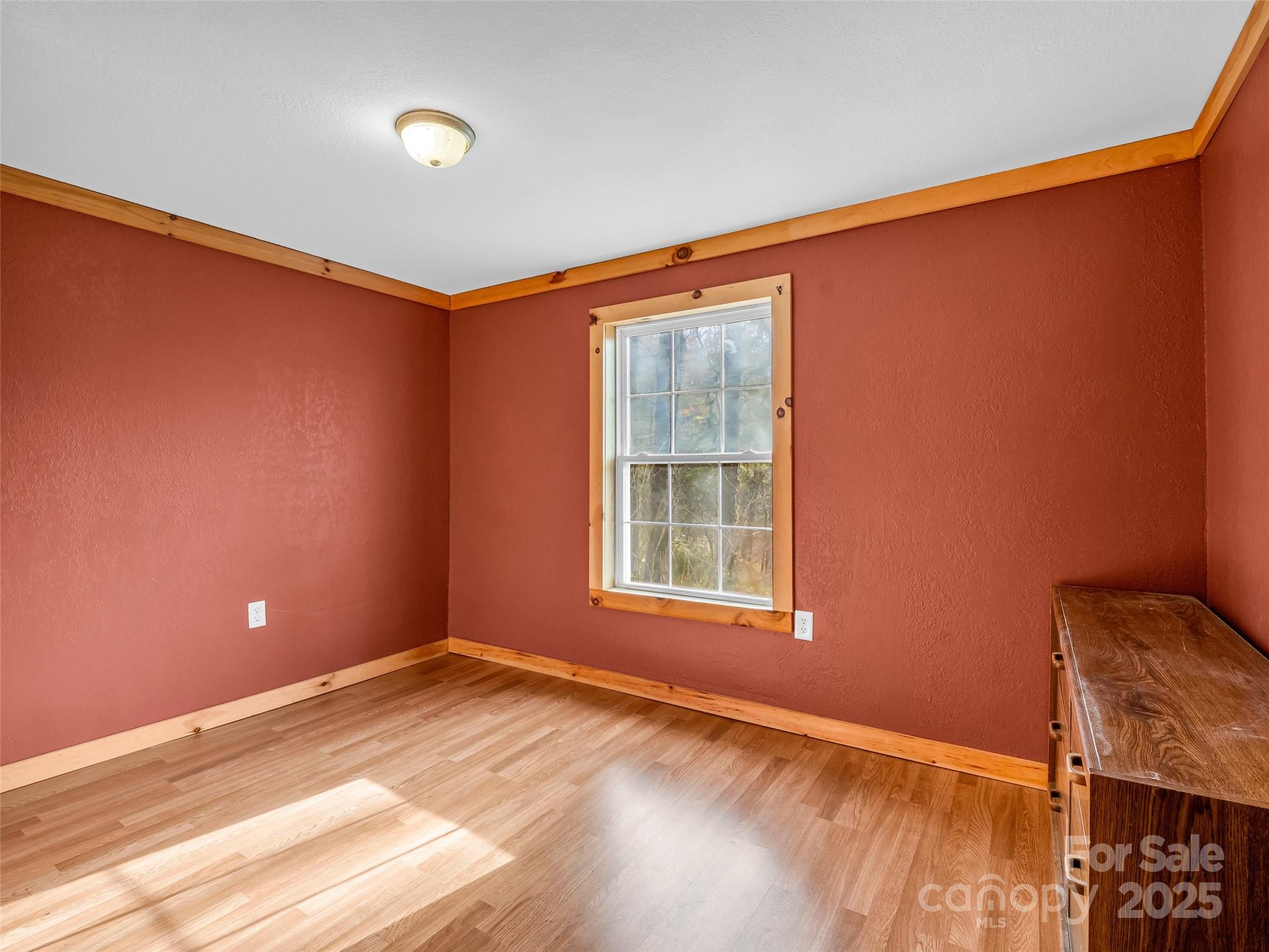3620 Howard Gap Road Saluda NC 28773