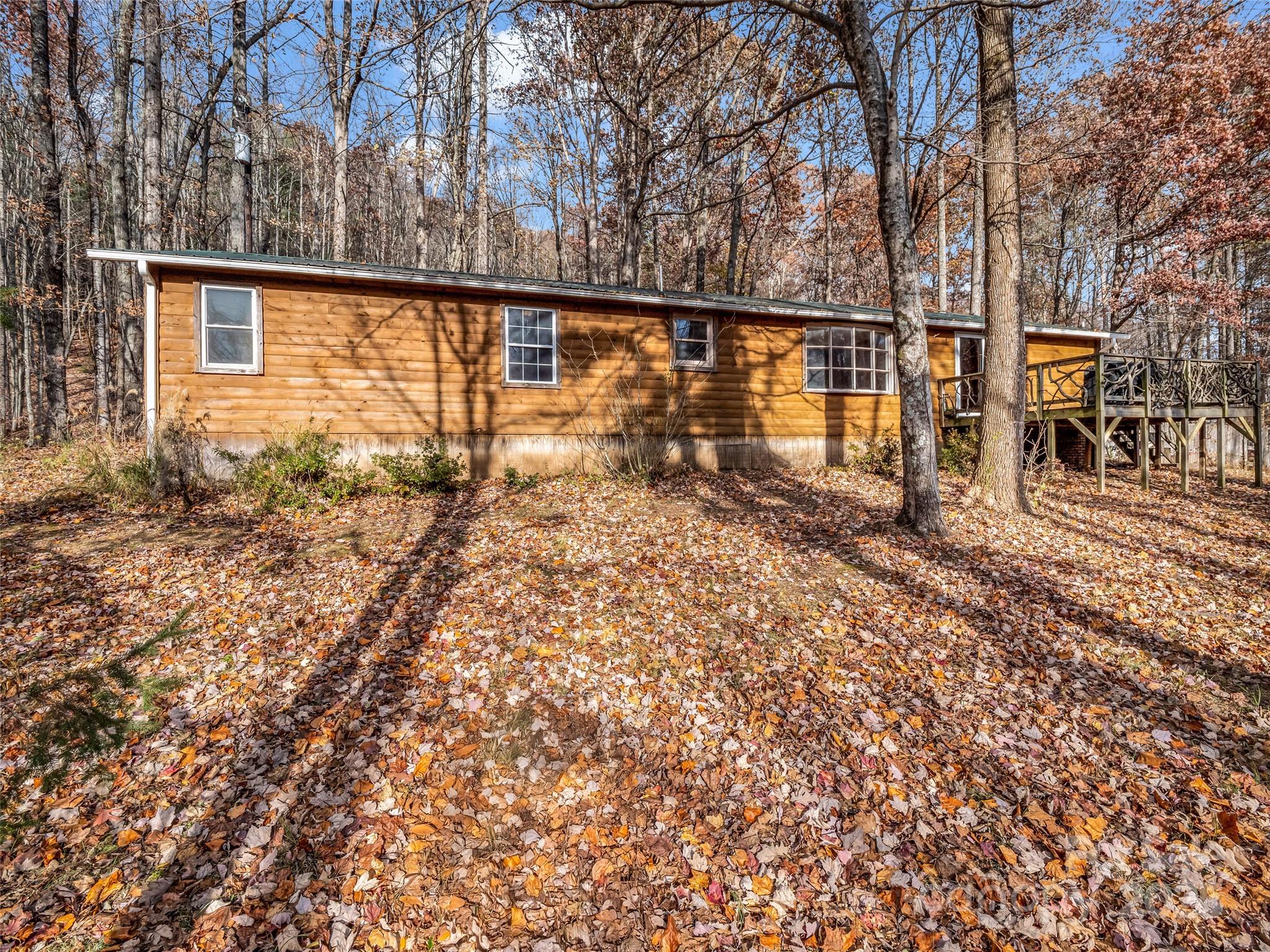 3620 Howard Gap Road Saluda NC 28773
