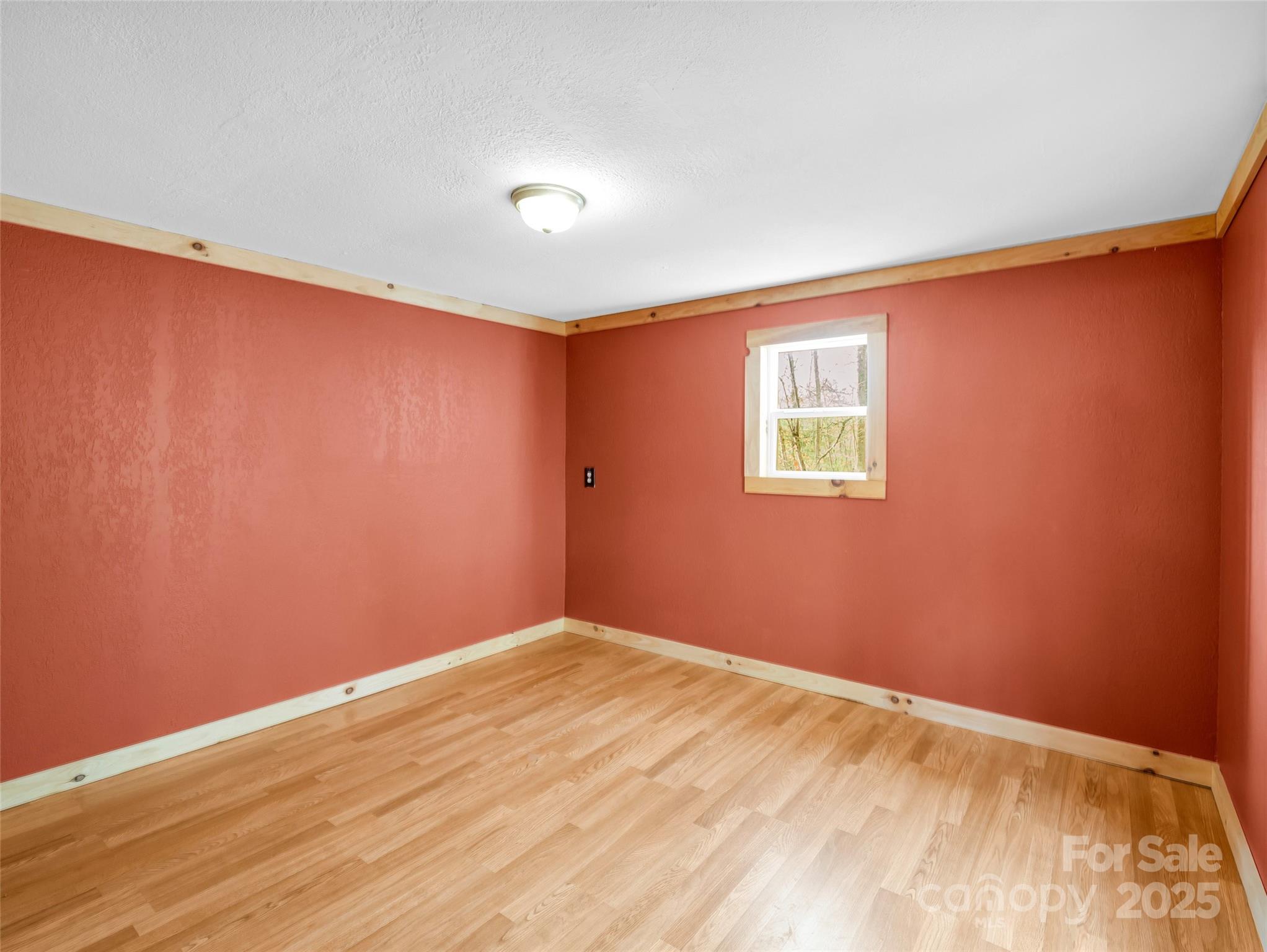 3620 Howard Gap Road Saluda NC 28773