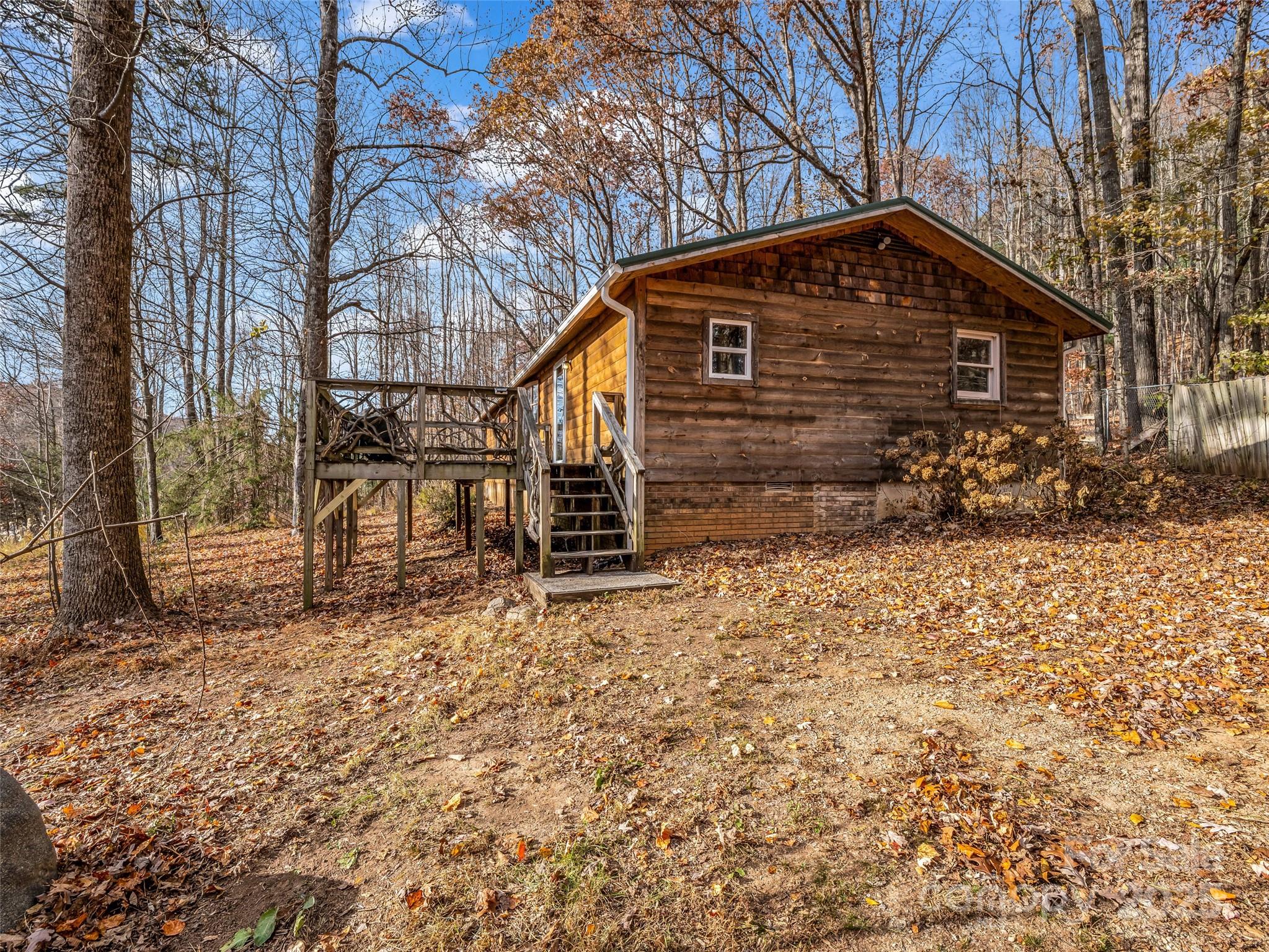 3620 Howard Gap Road Saluda NC 28773