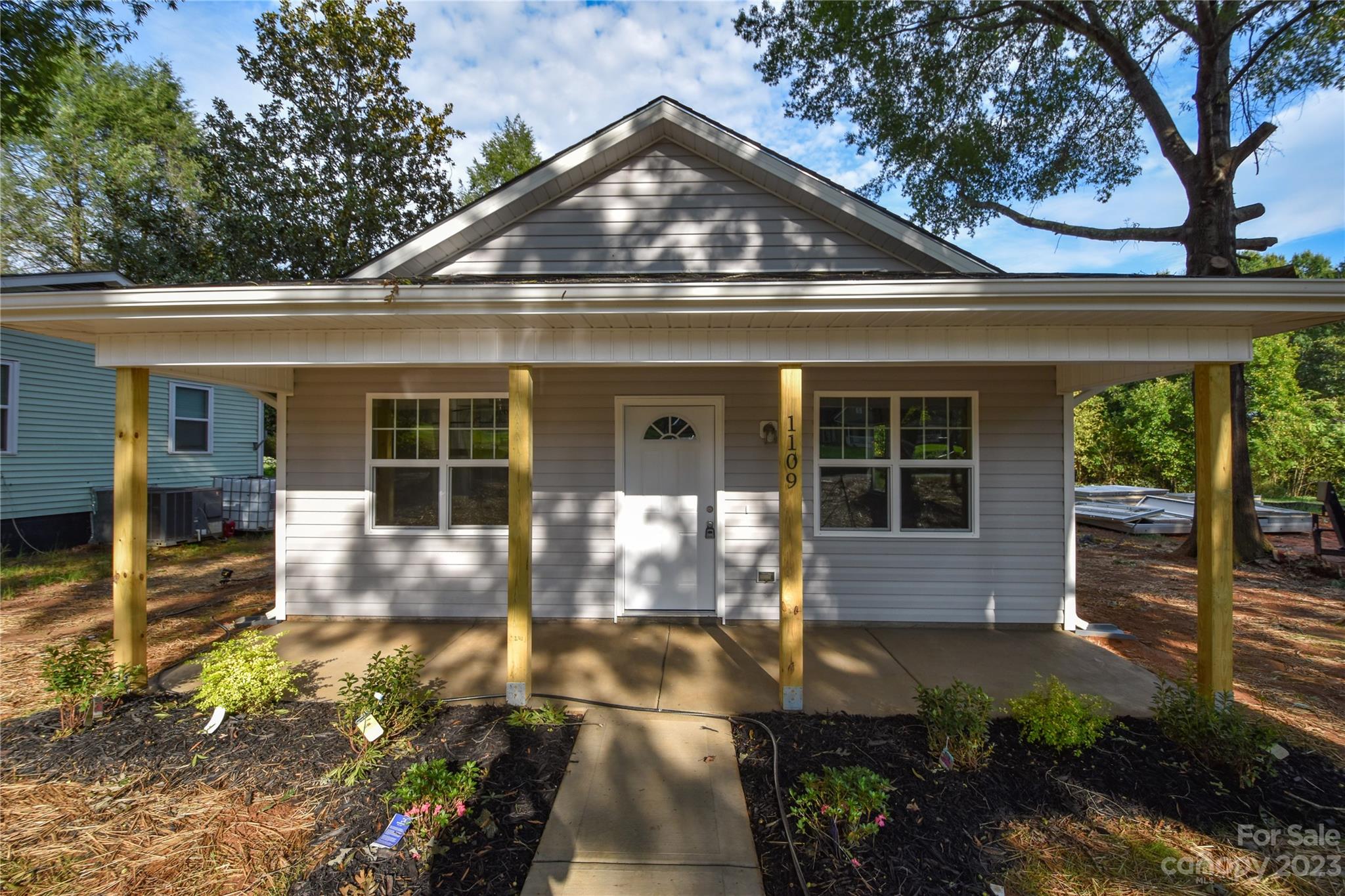 1109 Old Charlotte Road Statesville NC 28677